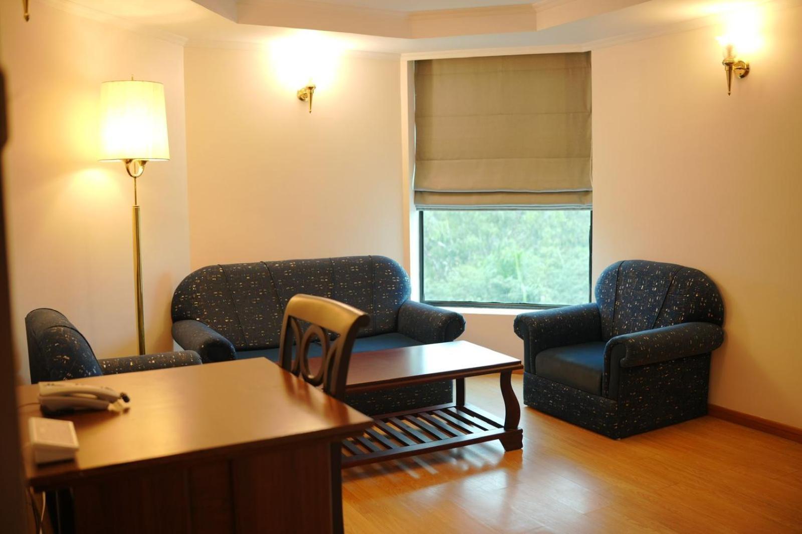 The Quilon Beach Hotel And Convention Center Kollam Bagian luar foto