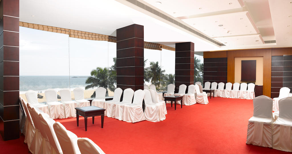 The Quilon Beach Hotel And Convention Center Kollam Fasilitas foto